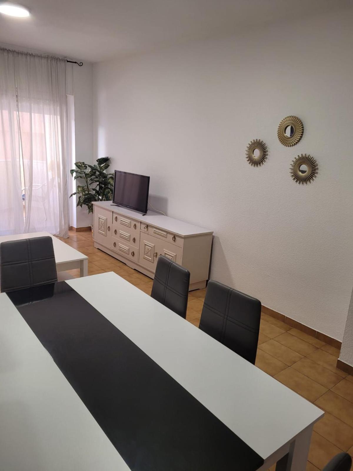 Apartamento Montserrat Almería Exterior foto